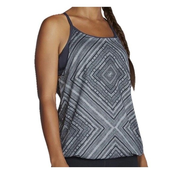 Fabletics Norwalk Tank Top Size XS Athletic Built In Bra Racer Back Slouchy Gray - Picture 4 of 6